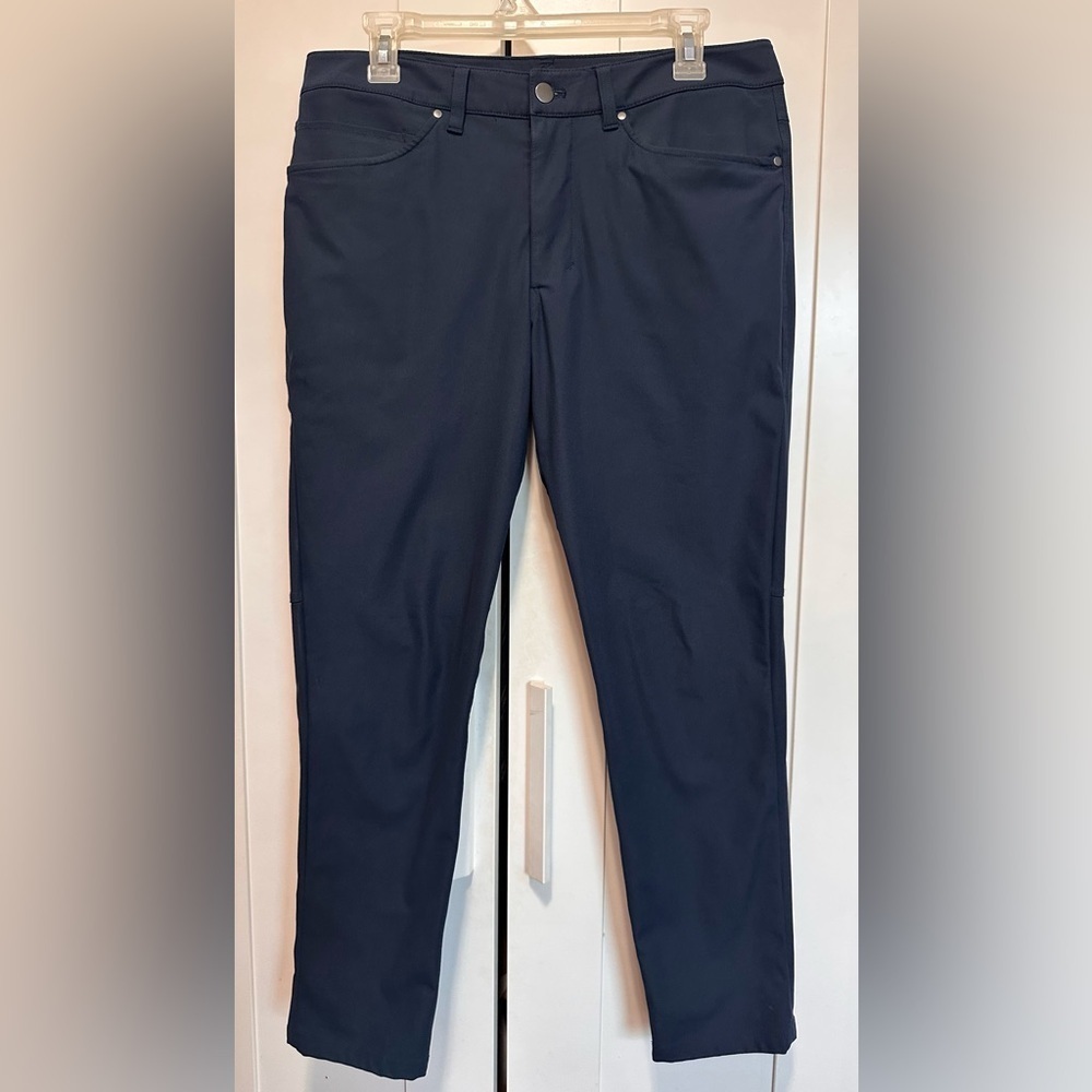 Lululemon Men’s Navy Blue Pants size 32